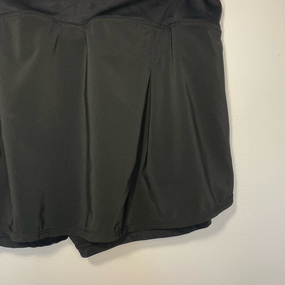 Reebok Skort Shorts Black Tennis Golf Stretch Large Reflective Trim EUC - Picture 8 of 9